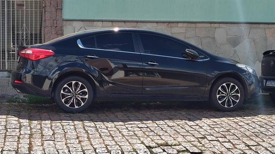 KIA CERATO 1.6 SX 16V FLEX 4P AUTOMÁTICO